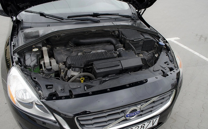 Volvo S60 cena 35055 przebieg: 239000, rok produkcji 2013 z Dęblin małe 46